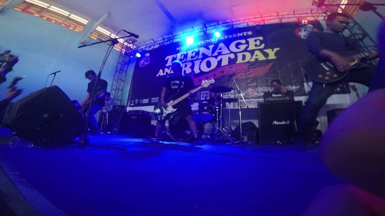 AS MERRY AS CRICKET -  What The Fuck (WTF!) live at Teenage and Riot Day