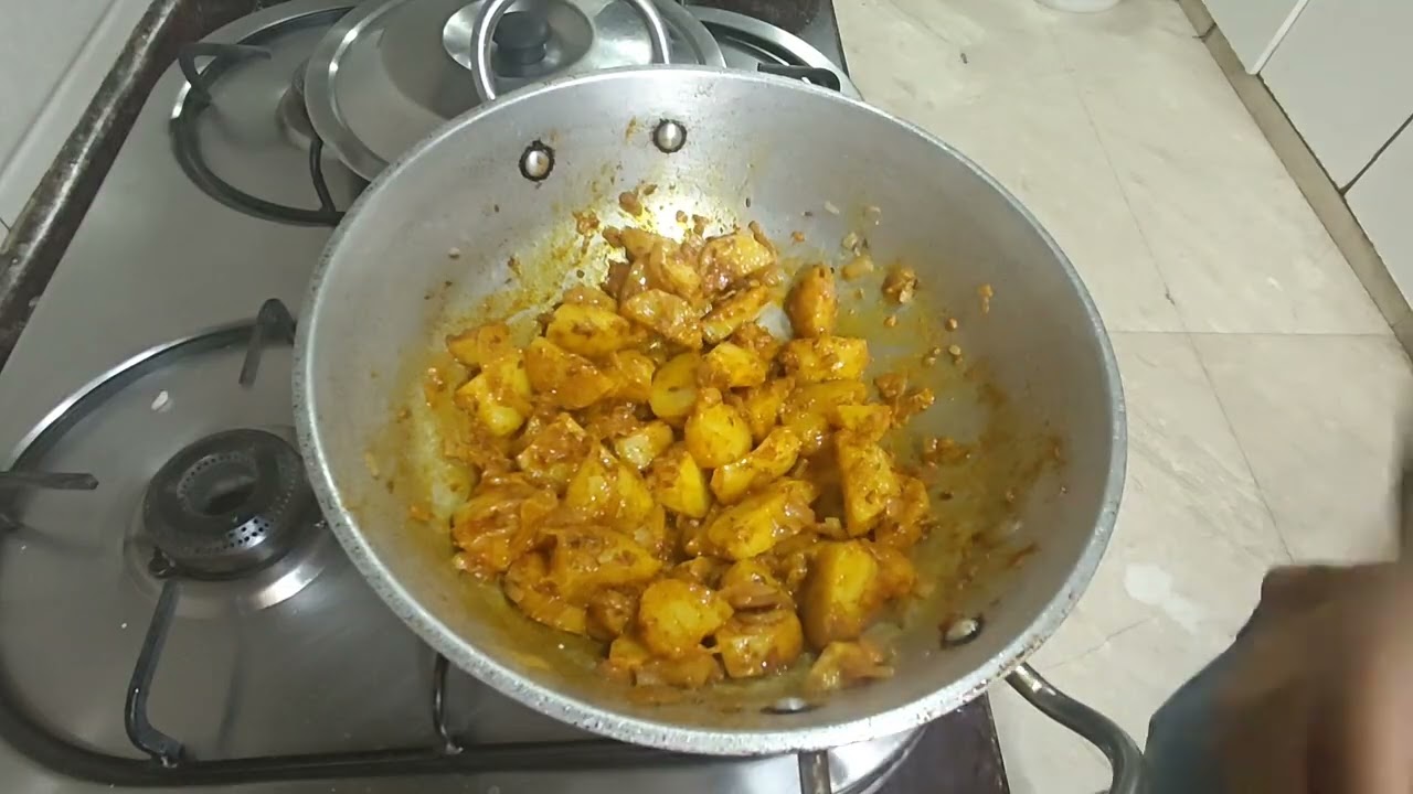 Baigen aloo ki sabji ek baar banaye is tarike se sab ko hi passand aayegi 👌👌😋😋