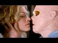 चेहरे के पीछे छिपा खौफनाक सच! | Hollow Man | New Hollywood Hindi Movies