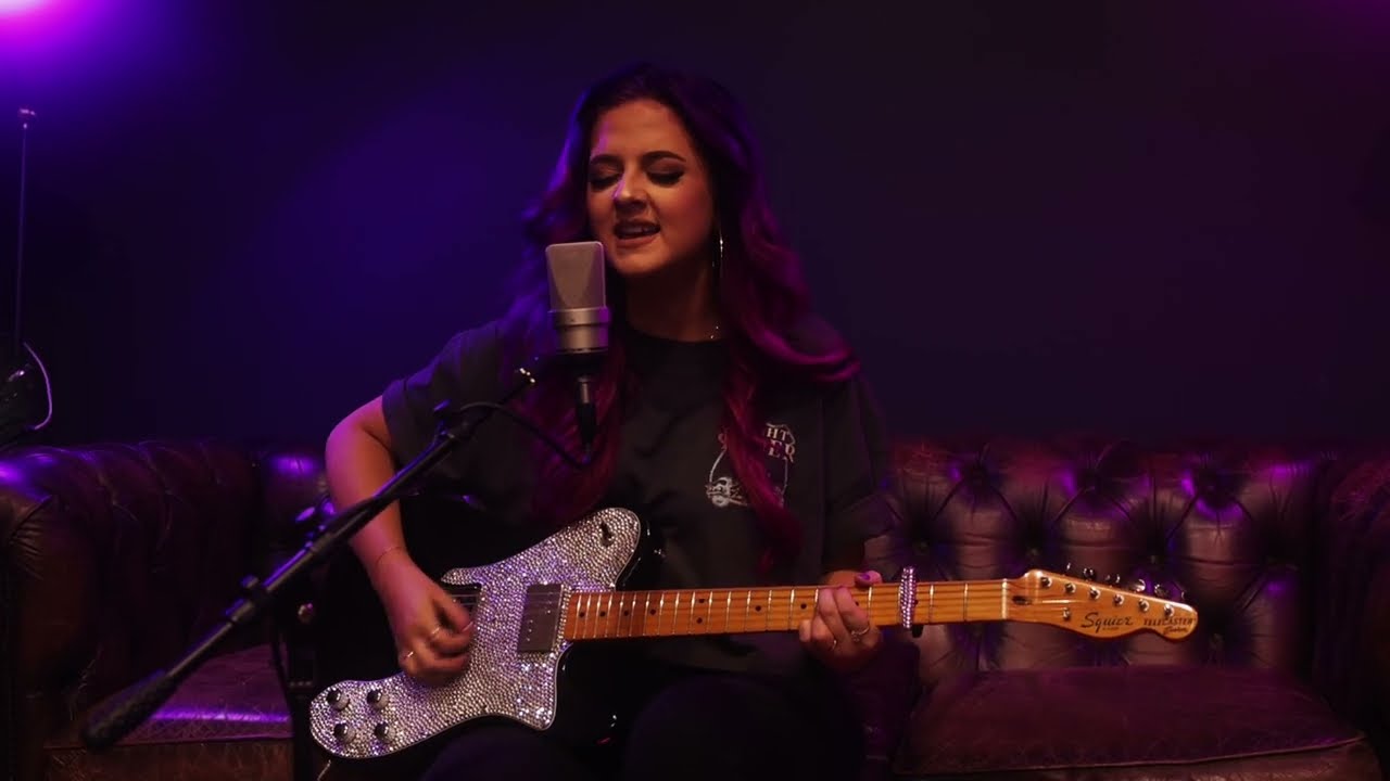 Hallelujah | Claudia Tripp (Live Acoustic Cover)