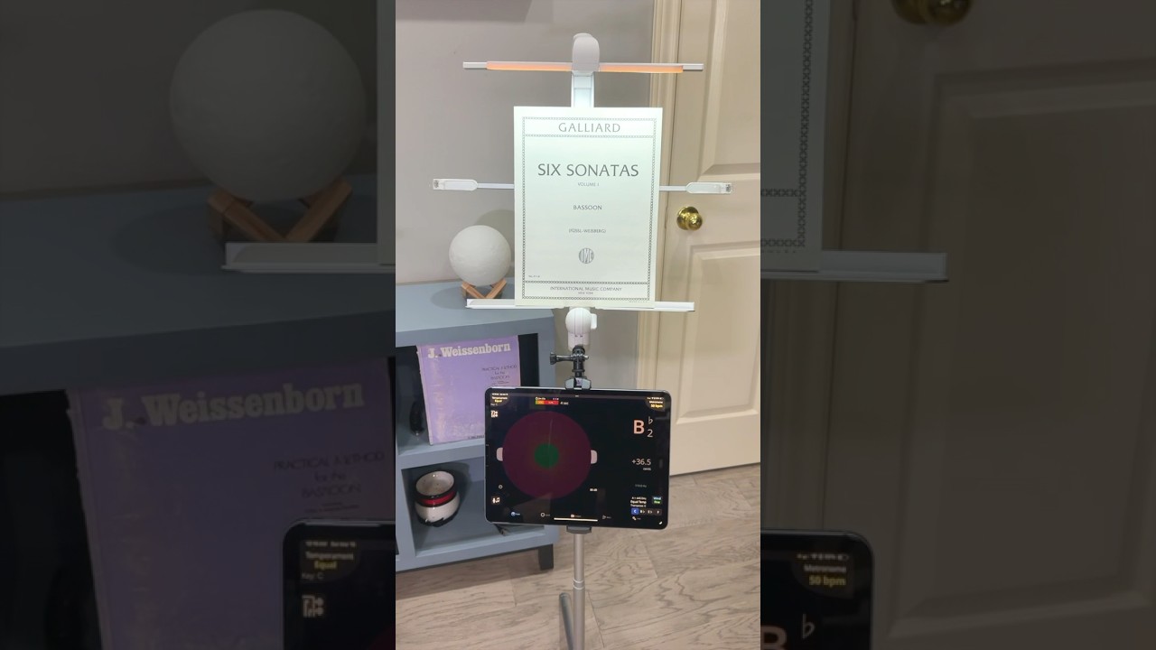 Reviewing the KraftGeek Capsule Music Stand