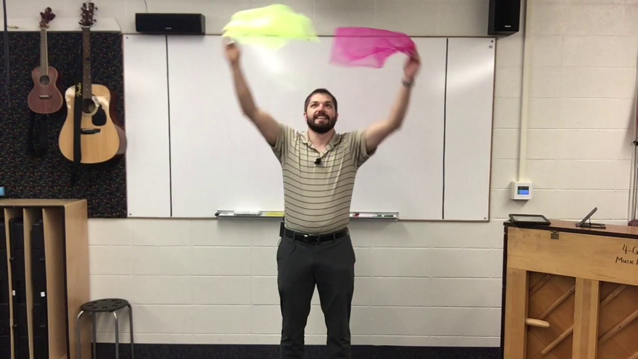 👻 Ghostie Scarf Dance (Saint-Säens 