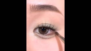Close-Up Eyeliner Tutorial ✨ Christmas Elf Rhinestone Eye Makeup | My Interpretation #eyemakeup