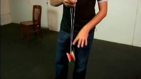 How to Do Off String YoYo Tricks : Snap Start Yo-Yo Tricks