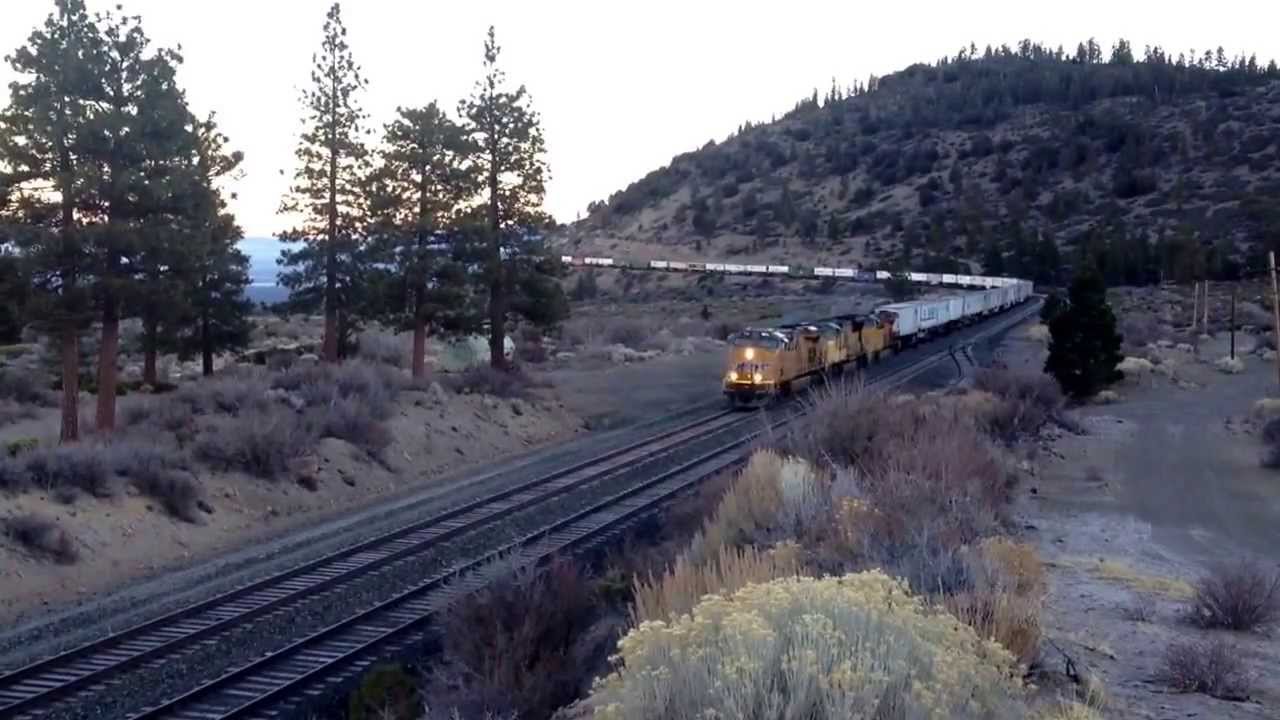 Union Pacific Southbound TOFC at Hotlum