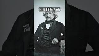 First photo of any person in history 📷
