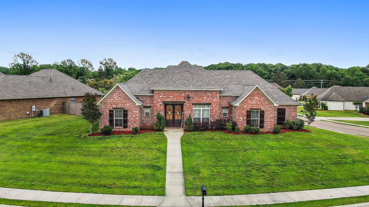 125 Camden Crossing House for Sale in Madison MS Lee Garland The