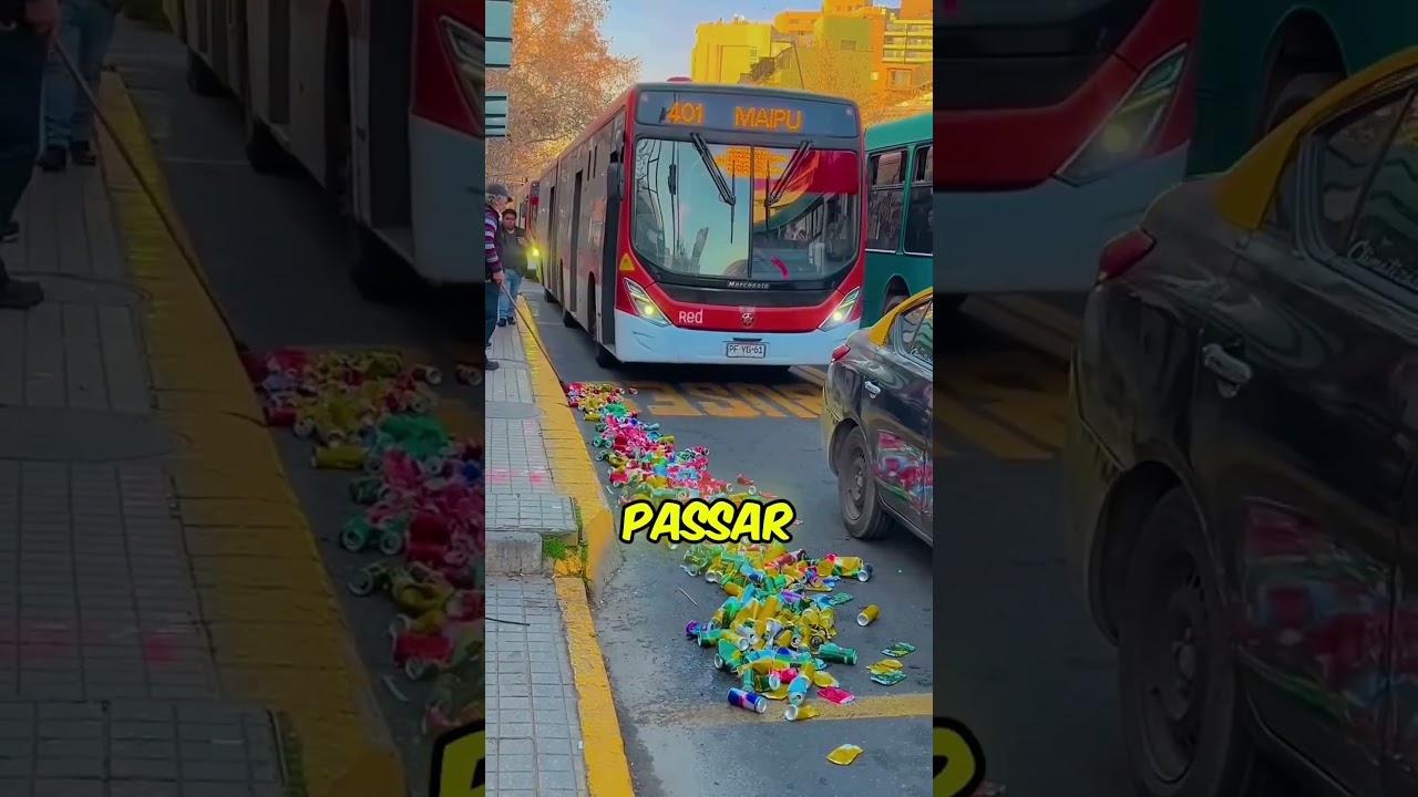 Ele usou um ônibus pra amassar as latinhas dele! 😂