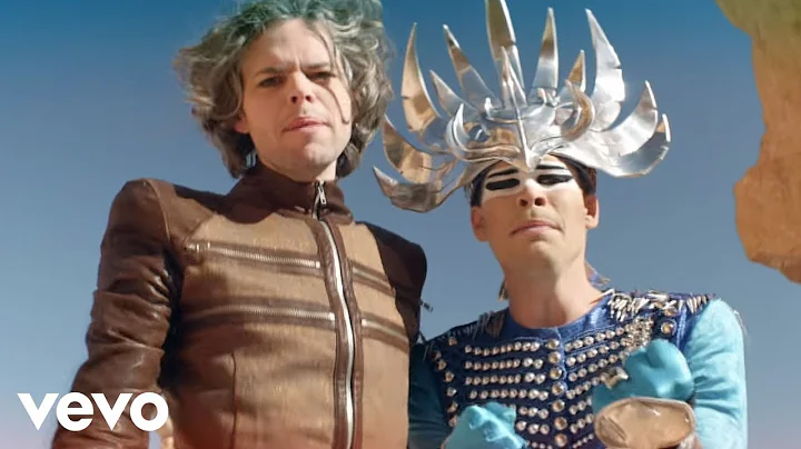 Empire Of The Sun - Alive (Official Video) - DayDayNews