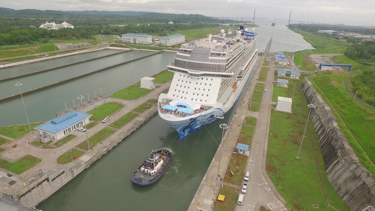 Norwegian Bliss Transits Panama Canal (2) - YouTube