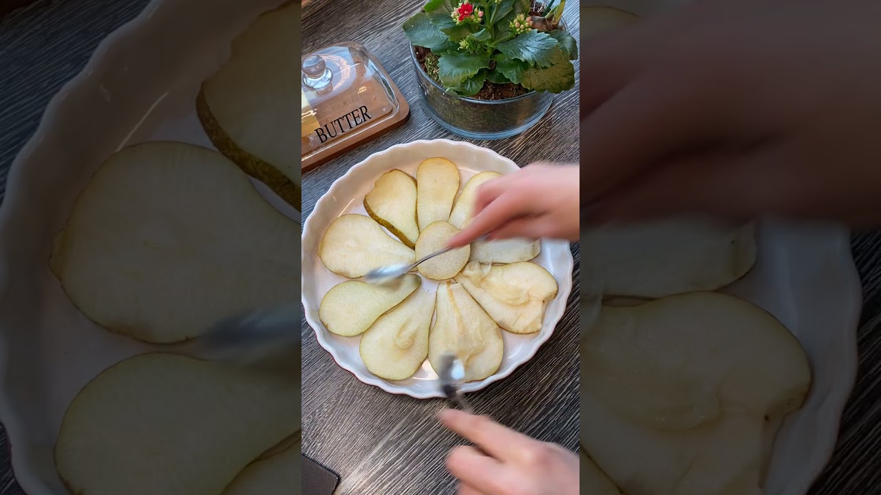 Груша з медом та сиром Bree. Швидко та смачно🤤