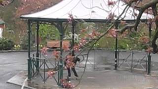 Rainy day flatground bandstand session