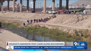 Migrants surrender to Border Patrol despite temporary halt on Title 42