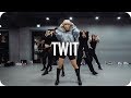 twit (멍청이) - Hwa Sa (화사) / Jin Lee Choreography