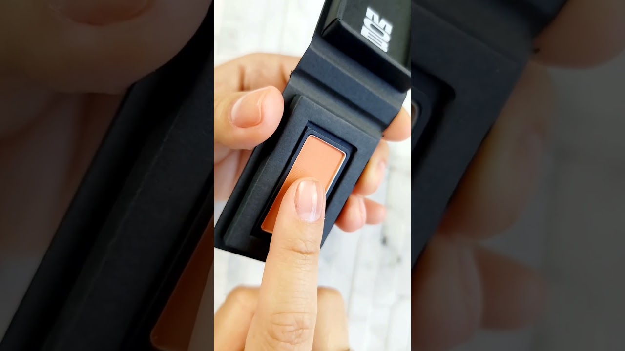 MOB Beauty Eyeshadow M128 