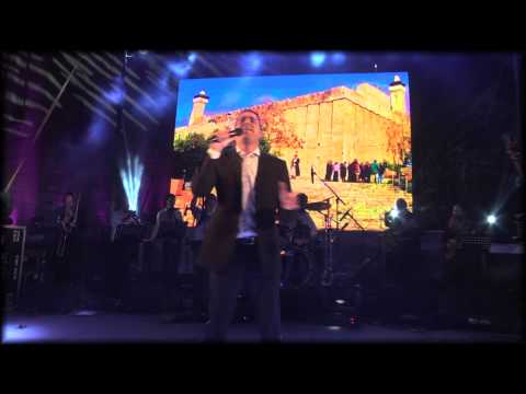 יעקב שוואקי מקדיש לזכר החייל הגיבור גל קובי הי"ד את השיר טאטא במערת המכפלה חברון