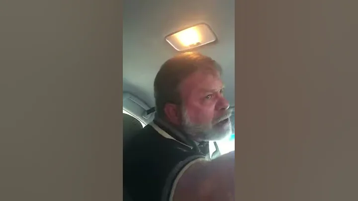 Hostile Uber Driver Tells F**king Moron to Amie Ca...