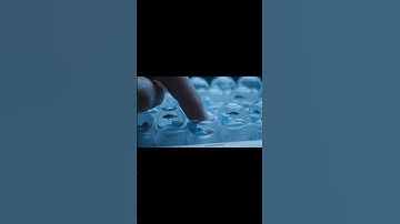 The Watery Keyboard ASMR! 🌊 #ASMR #Aquarium #Keyboard #Satisfying #Shorts