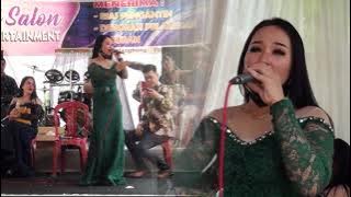 dangdut Koplo KECEWA bareng  si cantik Ghoen Dini goyang asoy