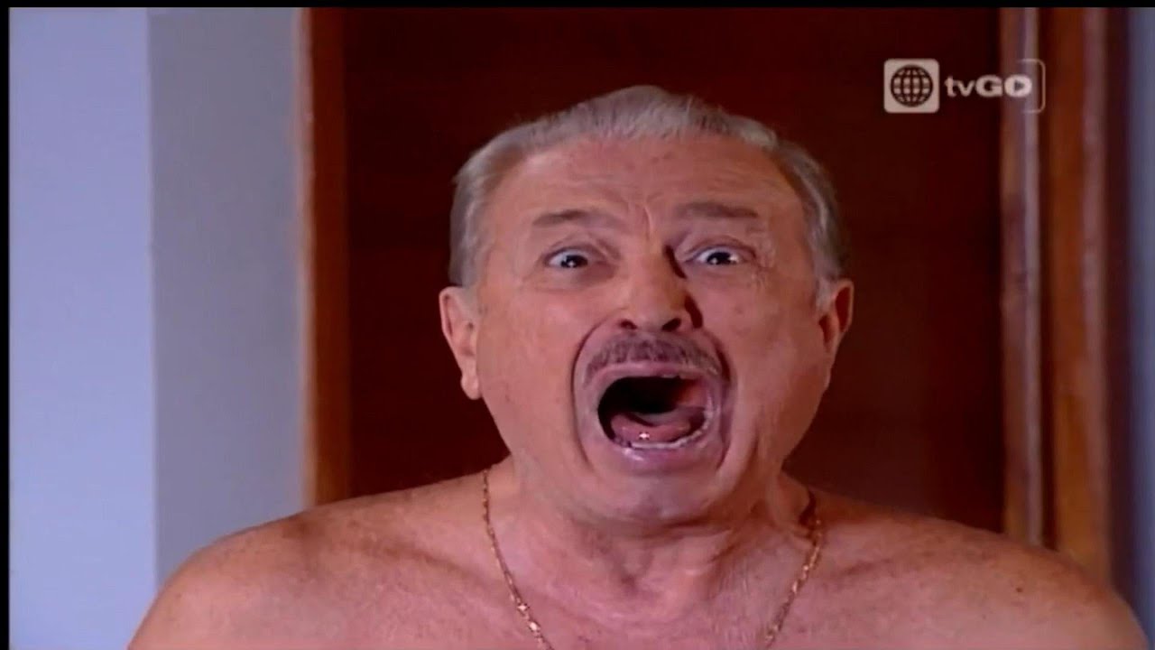 Al fondo hay sitio FUERA DE CONTEXTO (3)