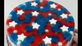 making a jelly cake inspired by the USA
