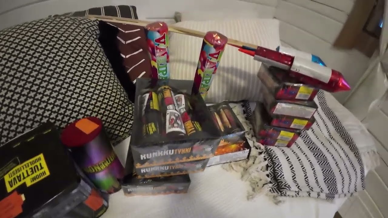 Rakettien esittely 2025 Ostokrapula iski heti mutta Niilo22 käski!! Raketit 25-26