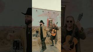 Mana Y Carin Leon, El Huitlacoche Resimi