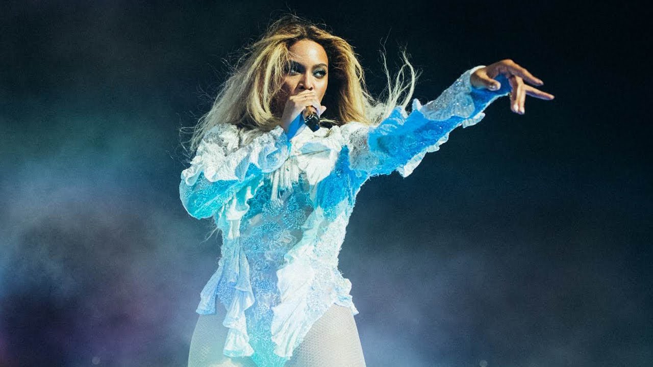 Runnin' (Lose It All) - Beyoncé - Formation World Tour 2016 Milan - YouTube