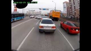Алматы. Нарушители: Нексия и Зил водовоз 20150224 0833