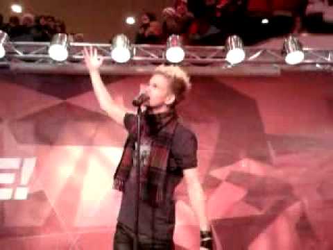 Erik Grönwall - Higher Live @ Birsta City Sundsvall