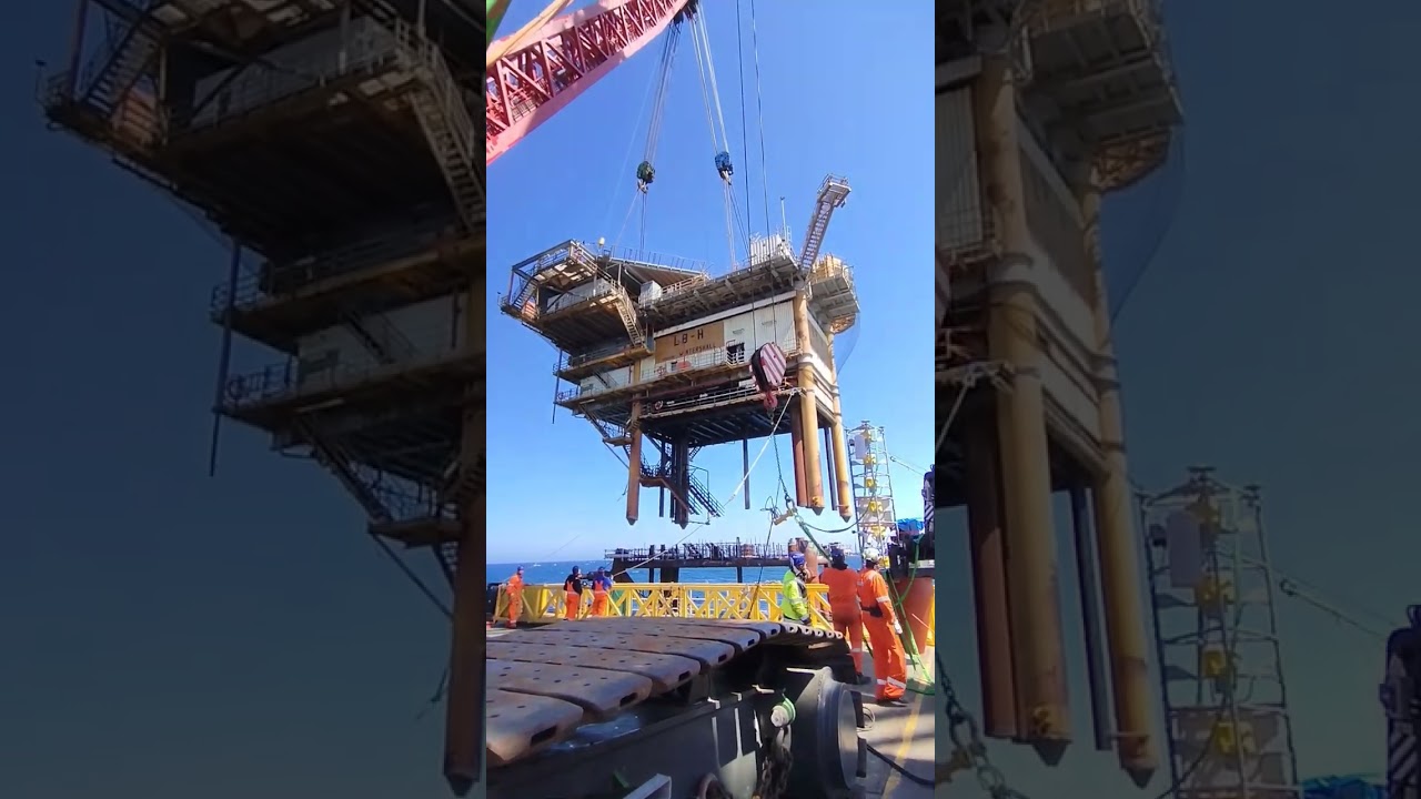 REAL WORKING OFFSHORE / HEAVY LIFTING / AMAZING TEAM WORK