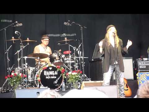 Patti Smith & Her Band - Privilege(Set Me Free)