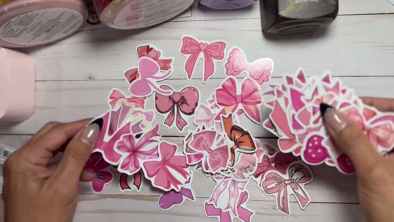 Hauls and Shares 🎀🛍️