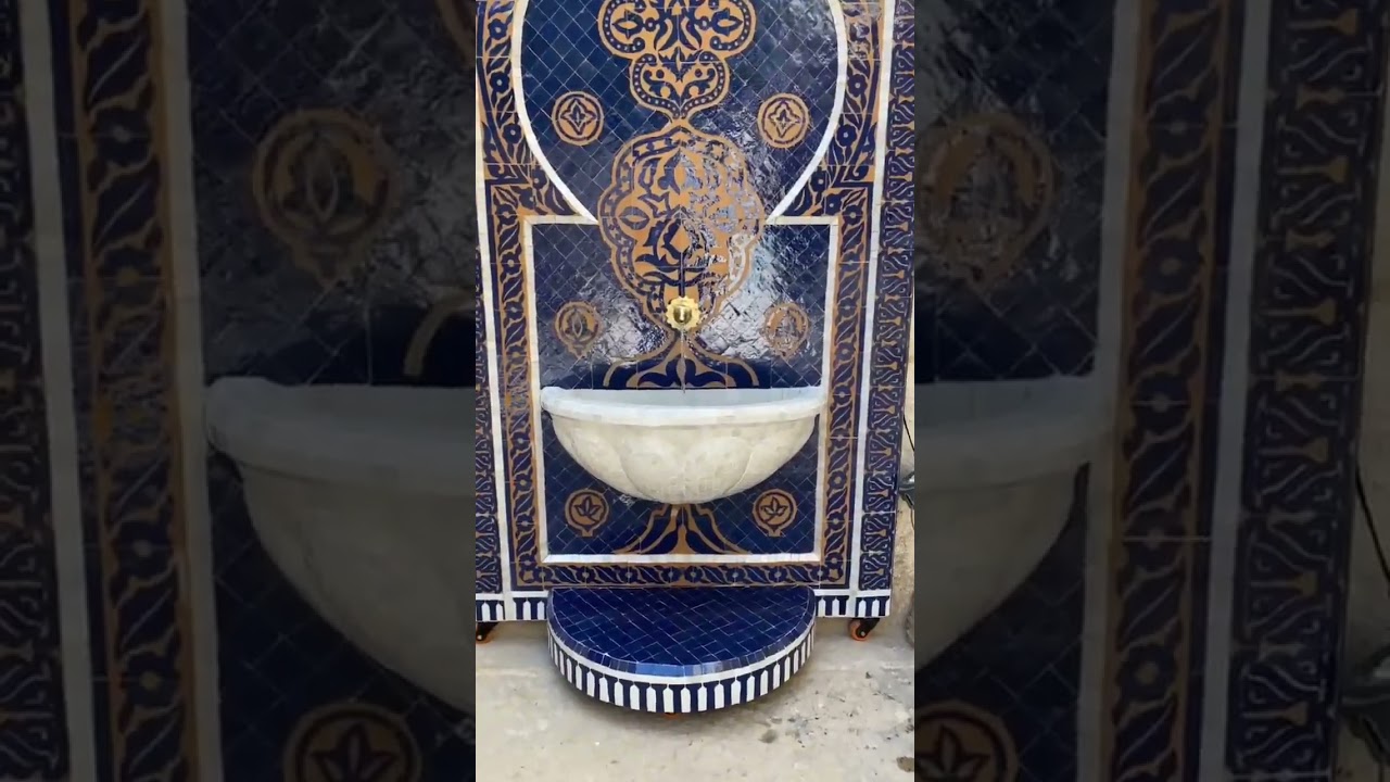 Grande mosaïque de fontaine de jardin, fontaine de carreaux de mosaïque mauresque, 