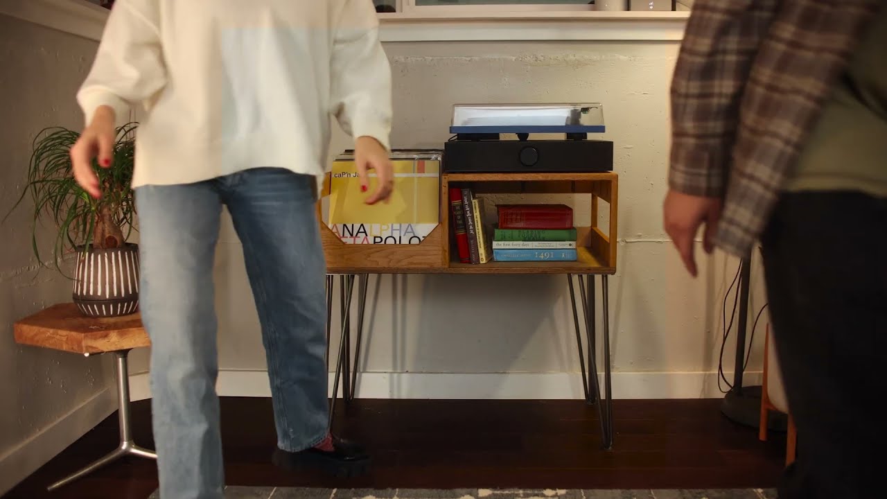 Tallboy Turntable Station Unbox and Set up.