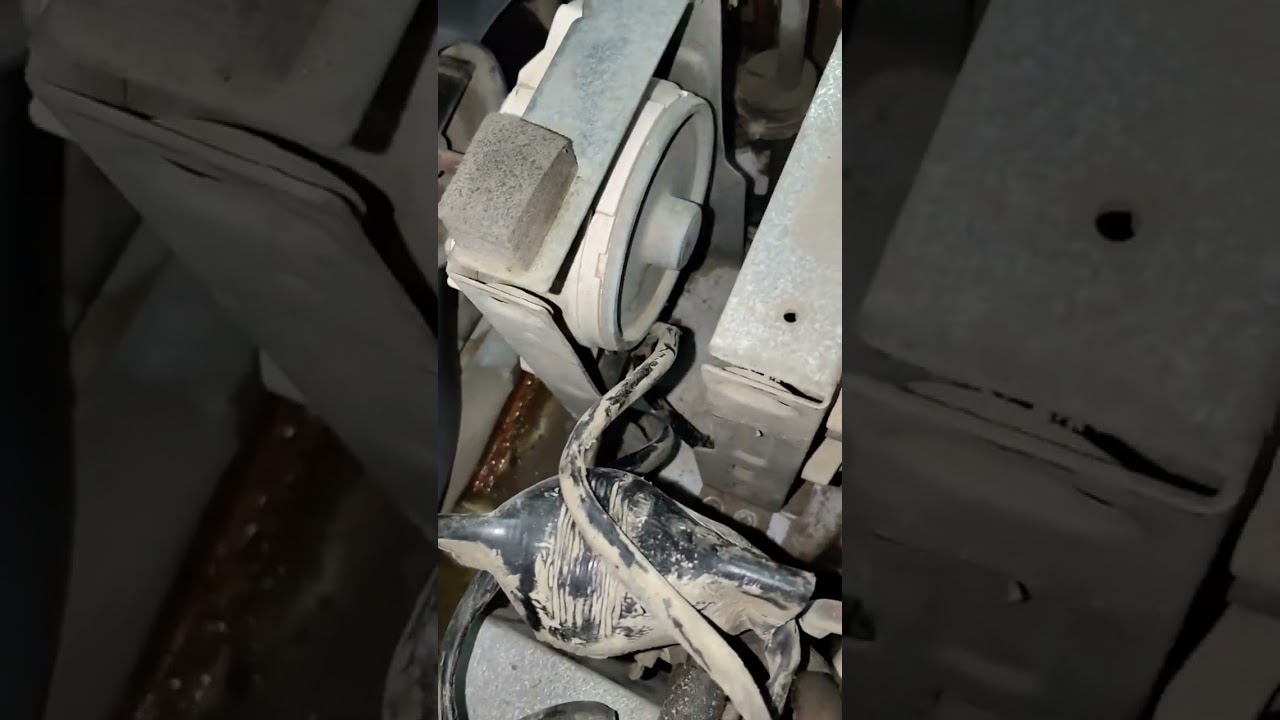 Panasonic inverter window type Aircon blinking error..