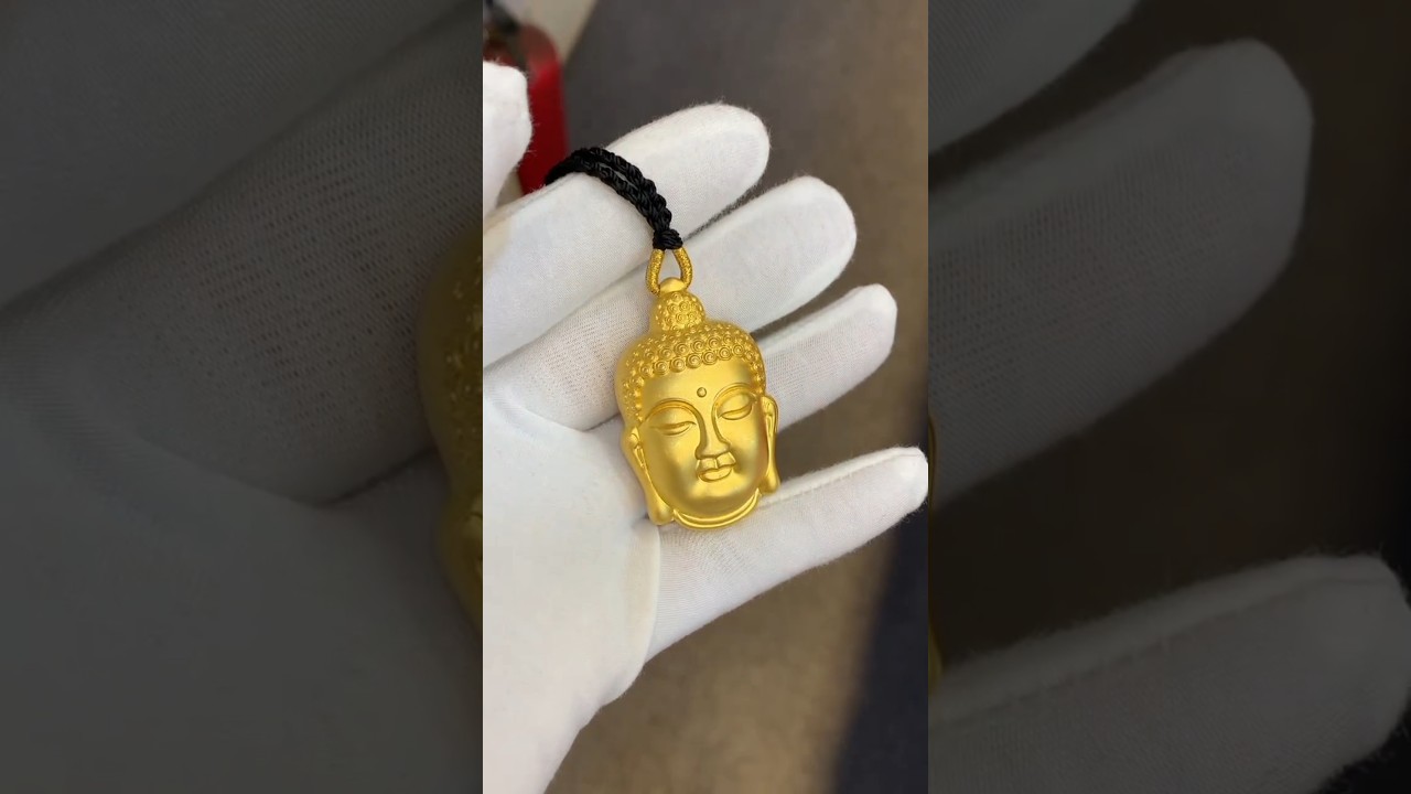 Gold-plated silver Buddha head pendant 