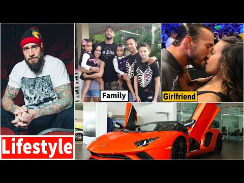 Vídeo: CM Punk Net Worth: Wiki, Casado, Família, Casamento, Salário, Irmãos