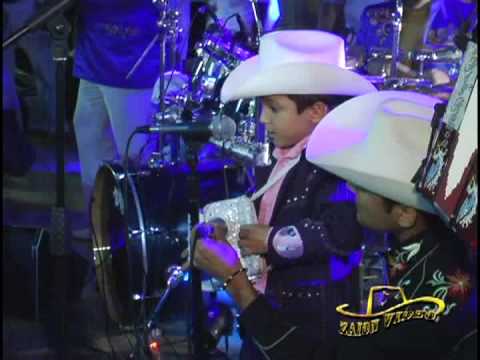 Brandon y Ramon Ayala - Besos y Caricias