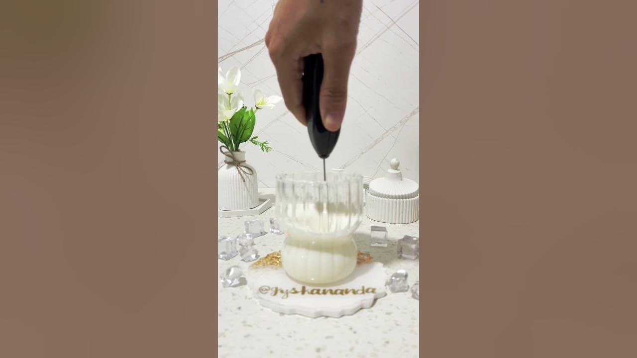 RESEP KOPI KEKINIAN FOAM CAFE LATTE #eskopisusu #minumankekinian #asmrminumandingin #homecafe