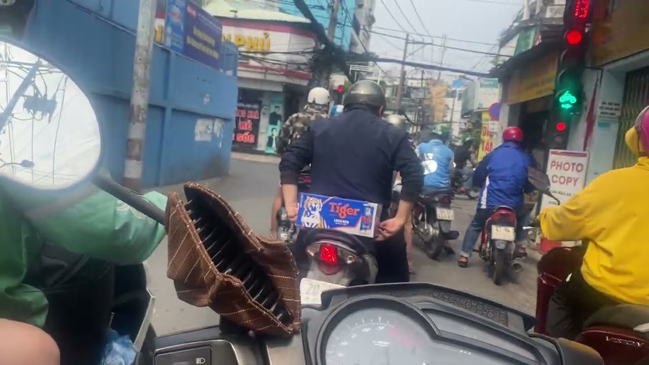 Traveling between cities, one of the great things is the friendliness you experience when you hear