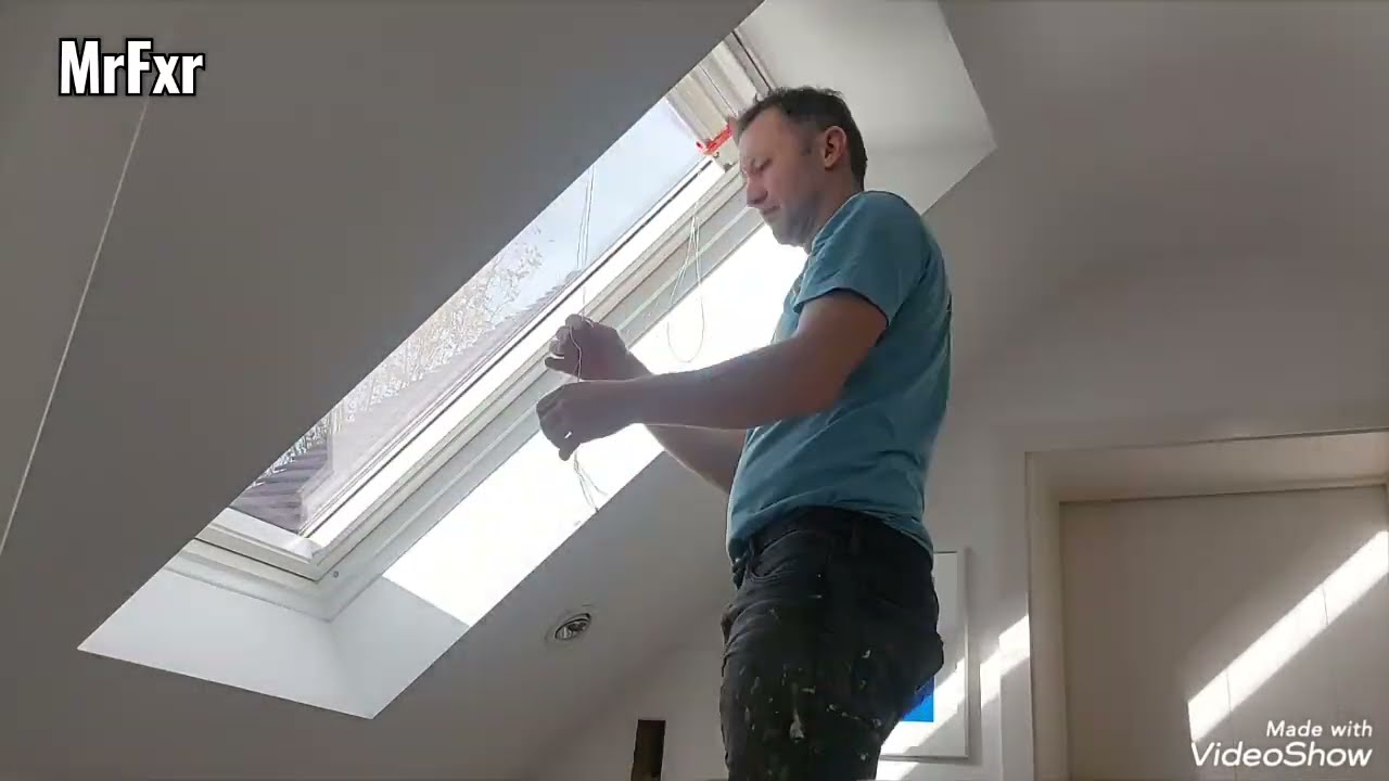 Установка плиссированных жалюзи Velux