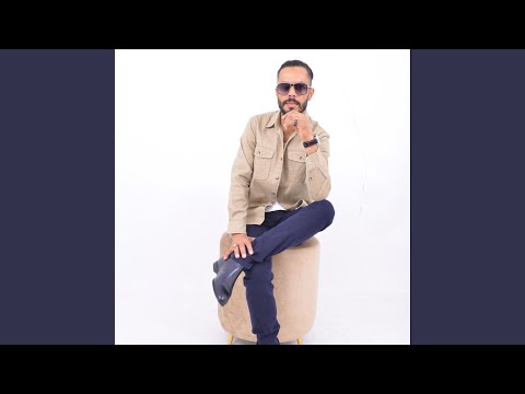 أنا جالس فالقهوة 