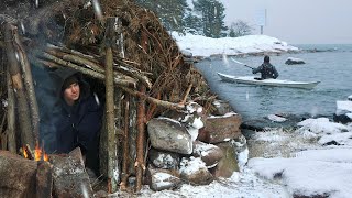 Out to the Frozen Sea! 3 Day WINTER Camping Alone - Island Bushcraft Shelter