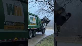 Battle Motors Heil Python Garbage Truck Lid Flipping #garbagetruck #automobile #garbagetrucks