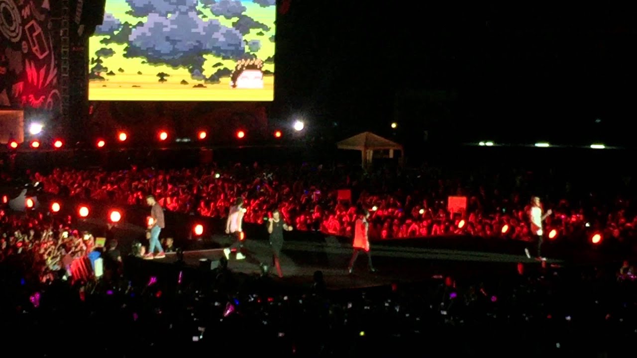 One Direction - One Thing (On The Road Again Tour Live In Bangkok 14.03.2015)