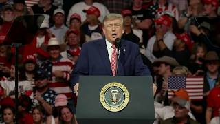 Pengunjuk rasa mengganggu kampanye Presiden Trump di Kansas