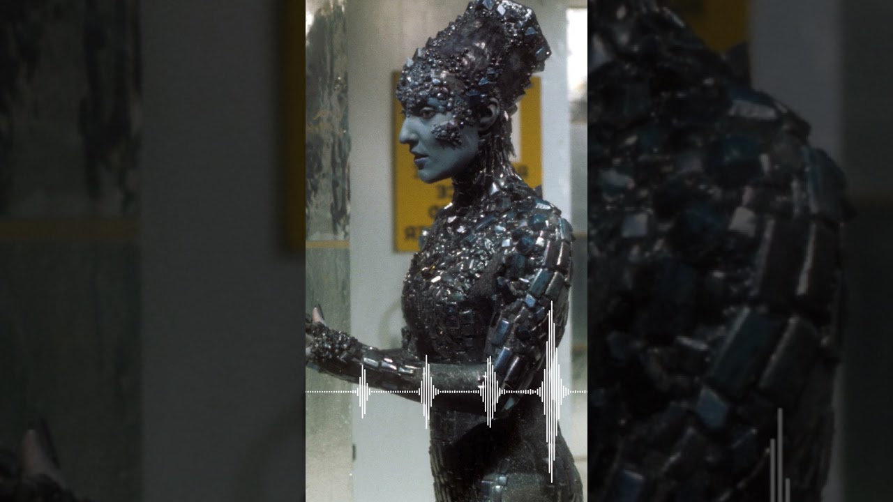 Eldrad must live, because that's an absolutely AMAZING costume!  