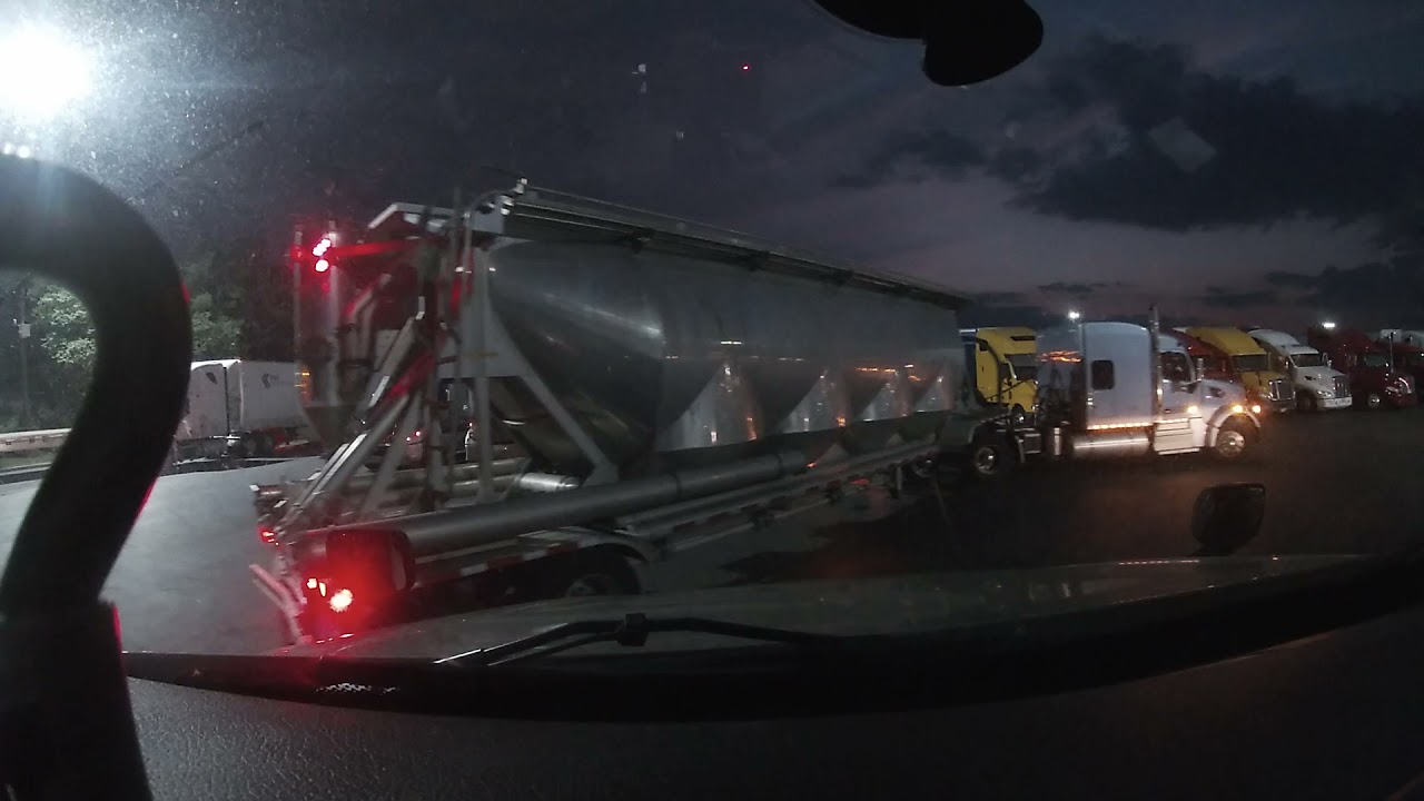 trucks parking in flying j truck stop part 2