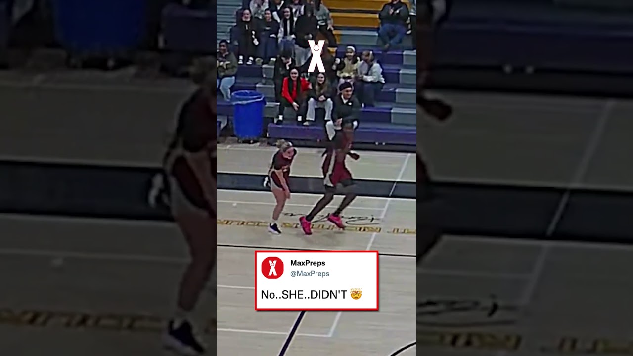 Nyajuacni Riak DUNKS in a GIRLS high school game 🤯🏀 